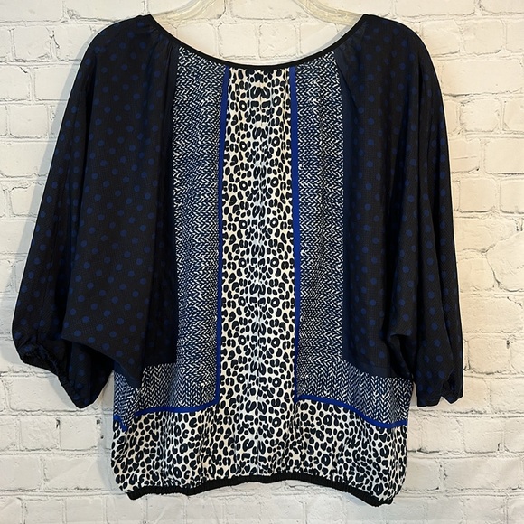 Express light and airy dolman sleeve popover blouse - Picture 5 of 6